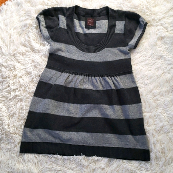 Old Navy Tops - Old Navy Sweater Top